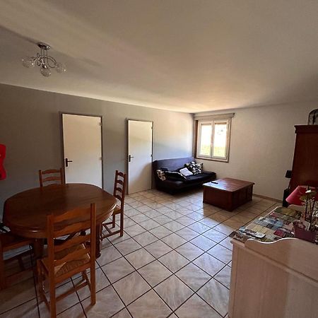 Chambres Des Arrys Bas-en-Basset Bagian luar foto